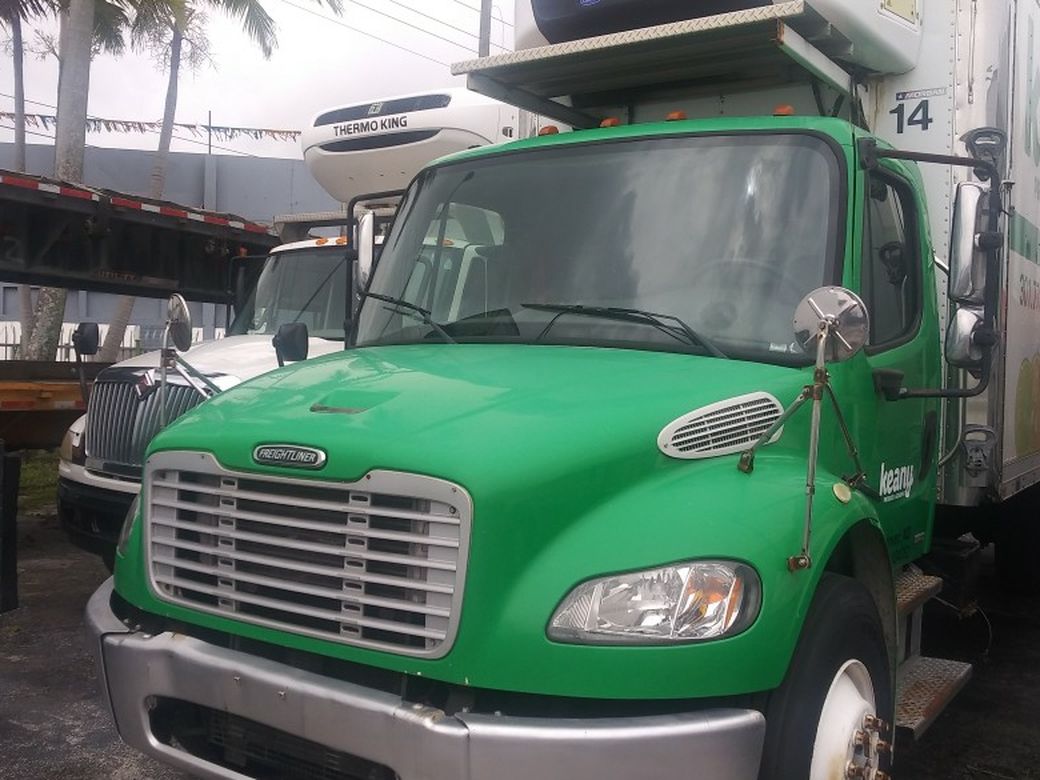 Refrigerados Refer Trucks Available 18 22 24 Available Buy Here Pay Here No Credit Check