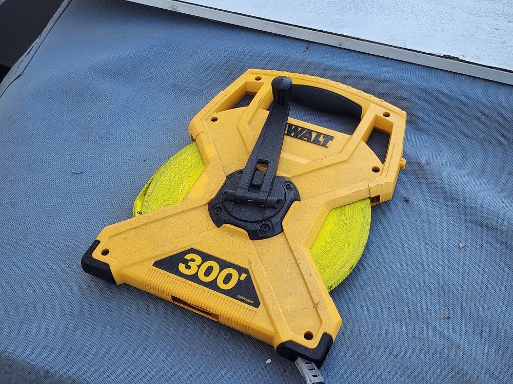 Dewalt 30ft Tape Measure