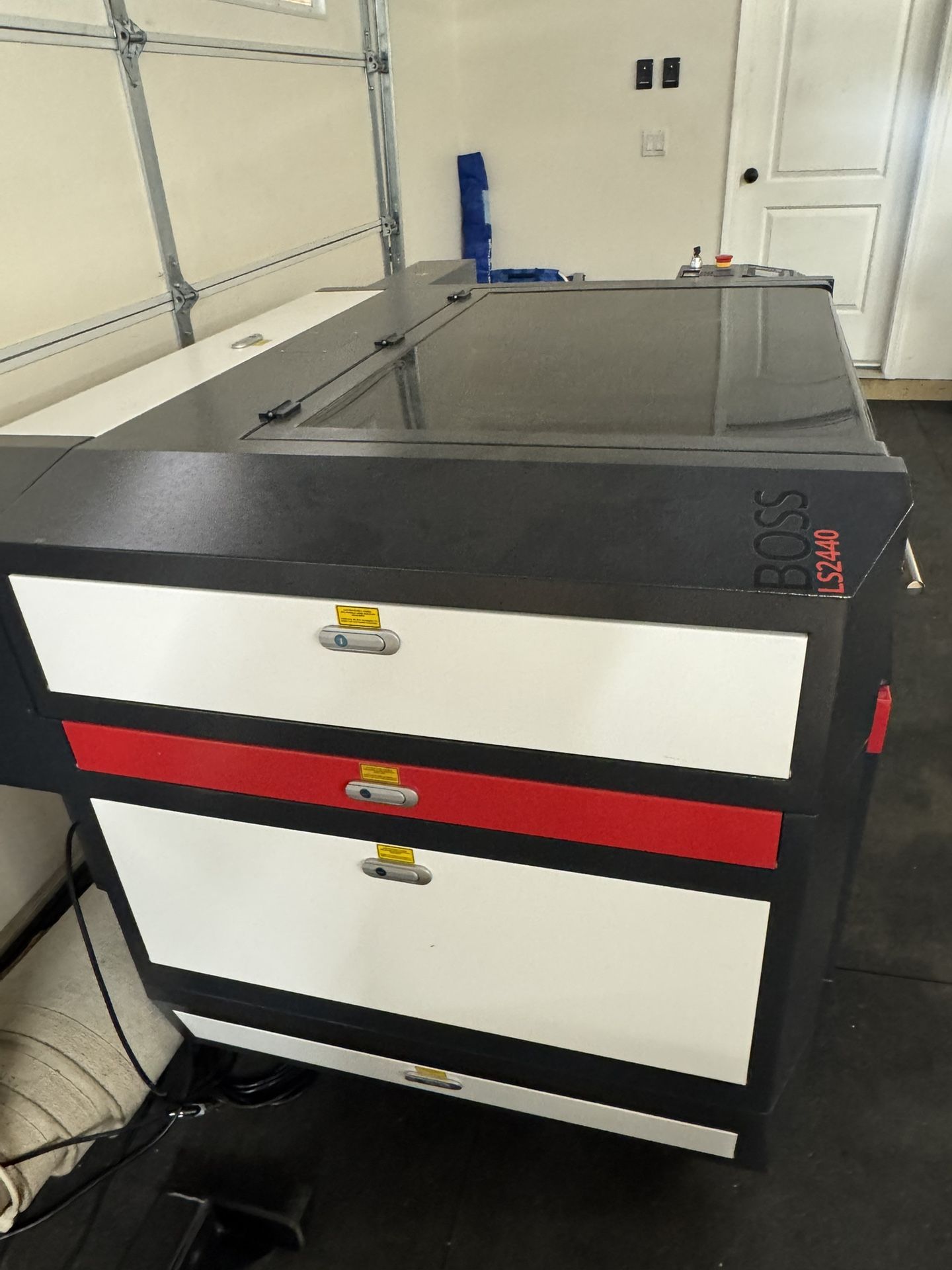 BOSS LS 2440 CO2 Laser Cutter And Engraver