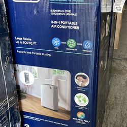 DeLonghi Portable Air Conditioner 12000 Btu 