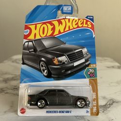 Hot Wheels: Mercedes Benz 500 E