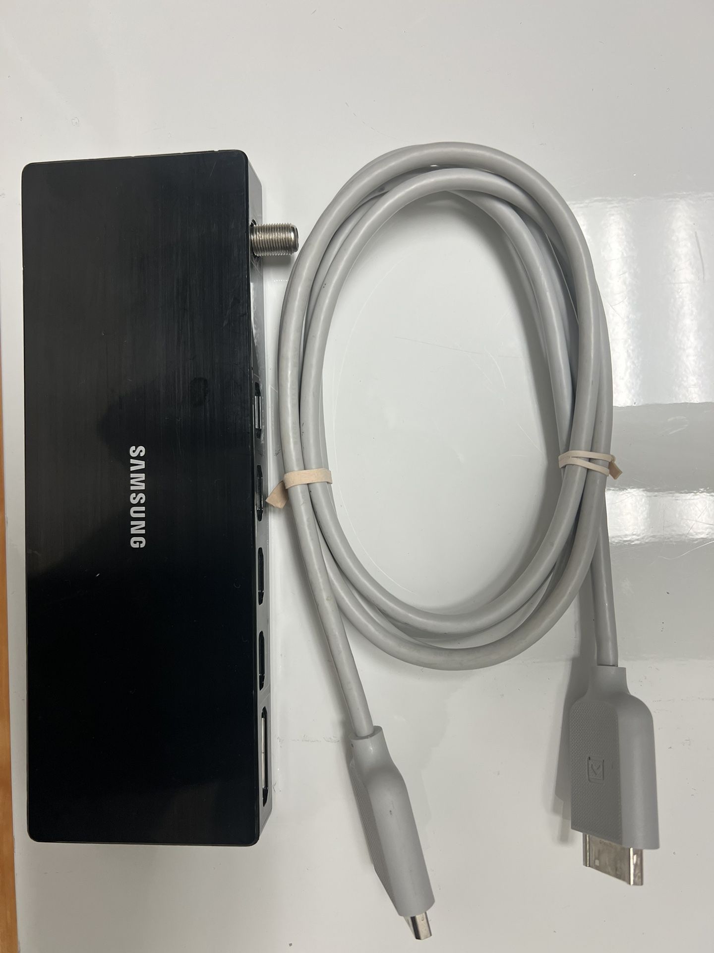 SAMSUNG ONE CONNECT BOX AND CABLE FOR -UN65MU8000 -UN75MU8000 -UN82MU8000 - UE82MU7000 - UN75MU800DF - UN75MU9000F