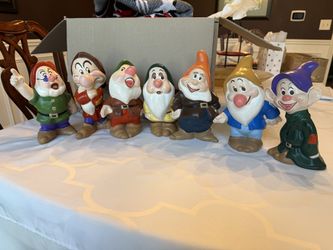 Vintage Disney Seven Dwarfs Figurine Set
