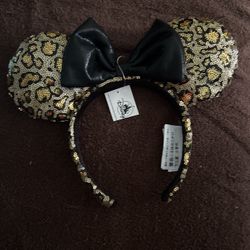 Disney ears 