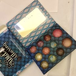 BH Cosmetics Wild & Alluring Baked Eye Shadow & Highlighter Palette New In Box