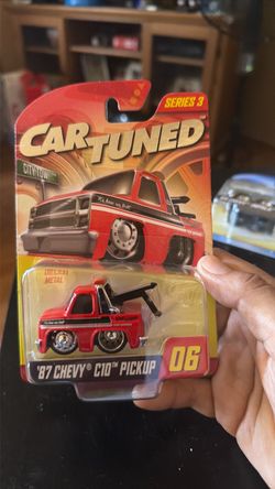 Car Tuned '87 Chevy C10 Pickup Die-Cast