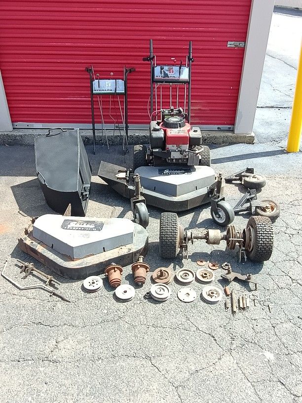 Sutech 33" Key Start Mower With Grass Catcher, Mulching Plate & Extra Parts Local Delivery Available