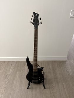 Jackson JS3V Spectra Bass Guitar - Like New Condition