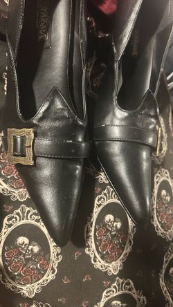 Witchy/ Gothic heels