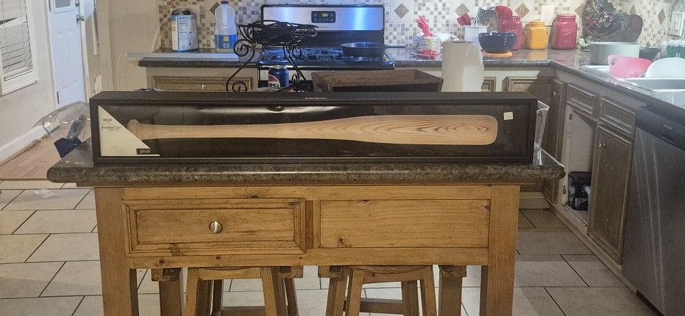 Baseball Bat Glass Display Case