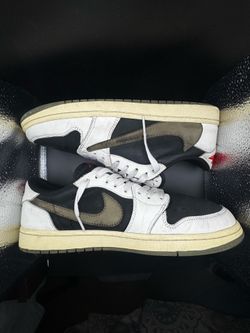 Jordan 1 Travis Scott’s Olive Sz 12