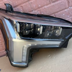 2022-2023-2025 Toyota tundra Sequoia headlight LED RH