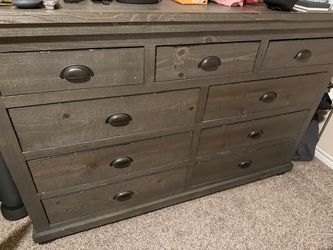 Bedroom set