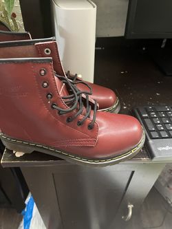 Dr Martens Shoes