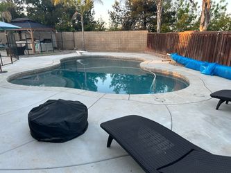 Pool Cover 20x40 Hardly Used