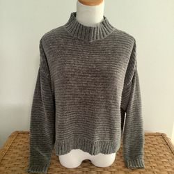 Beautiful Velour Gray Sweater, Size Small