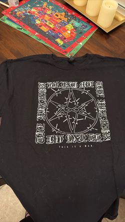 Bring me the horizon tee medium