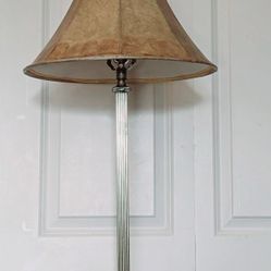 Beautiful, Metal Cast Vintage Table Lamp - GREAT DEAL!!!! NEEDS TO GO ASAP !!!!!!!