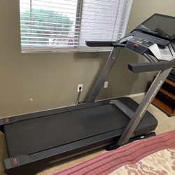 Treadmill in Perfect Condition!