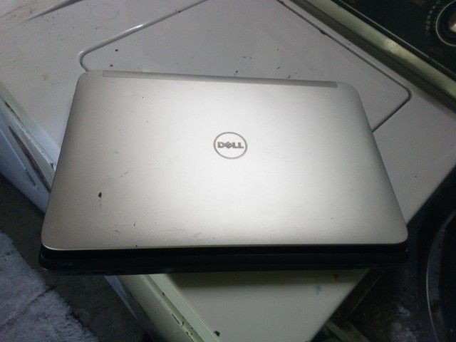 Dell Laptop With JbL Speaker System