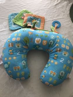 Small Boppy pillow like new