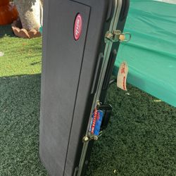 CASE PARA GUITARRA SKB