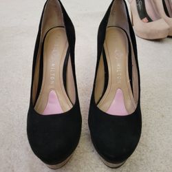 Paris Hilton Suede Pumps