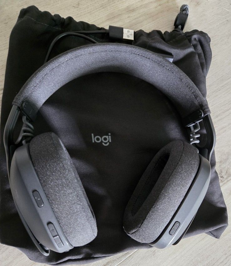 Logi Headphones