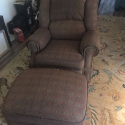 Wing Back Recliner - Ottoman 