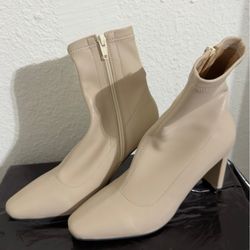 Beige Chic Ankle Boots – Size 6.5 – Minimalist Korean Style Heels