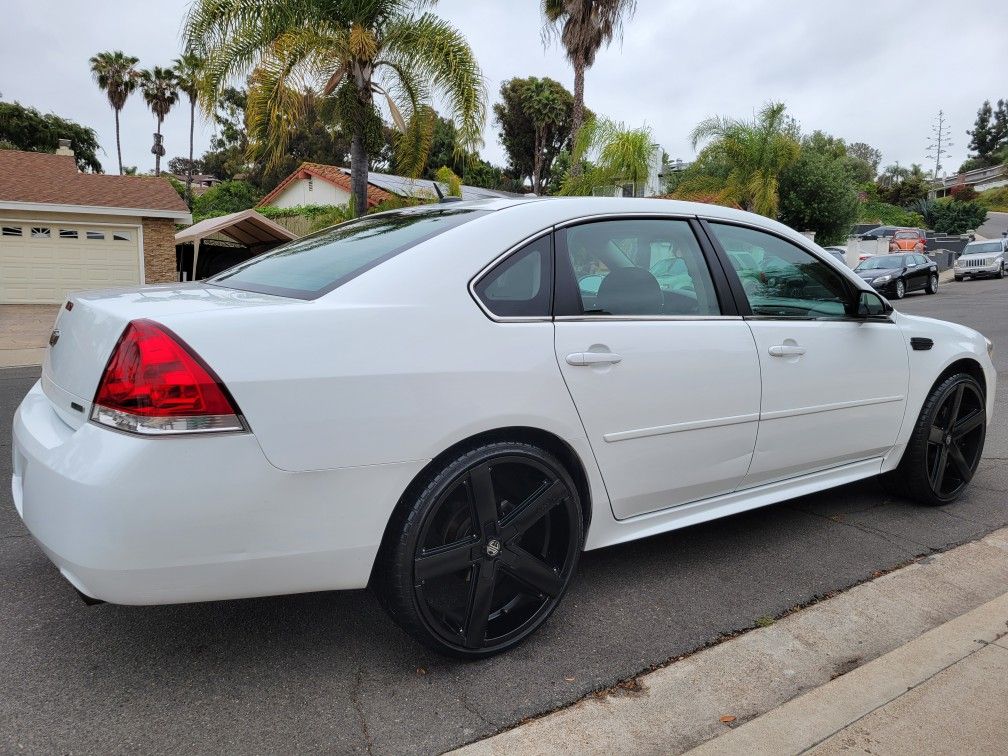 Chevy Impala Limited, Clean Title, Smogged, 22"rims, Low Miles, Runs And Drives Great