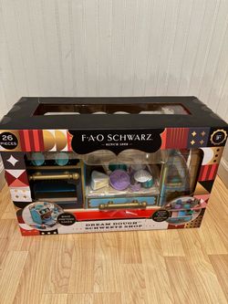 Brand new FAO Schwarz Dream Dough Schweetz Shop Playset