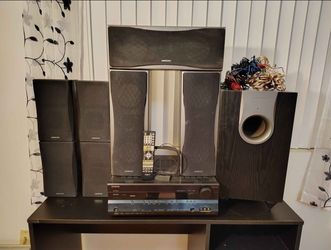 Onkyo 7.1 channel home theater system with amplifier remote radio with HDMI port