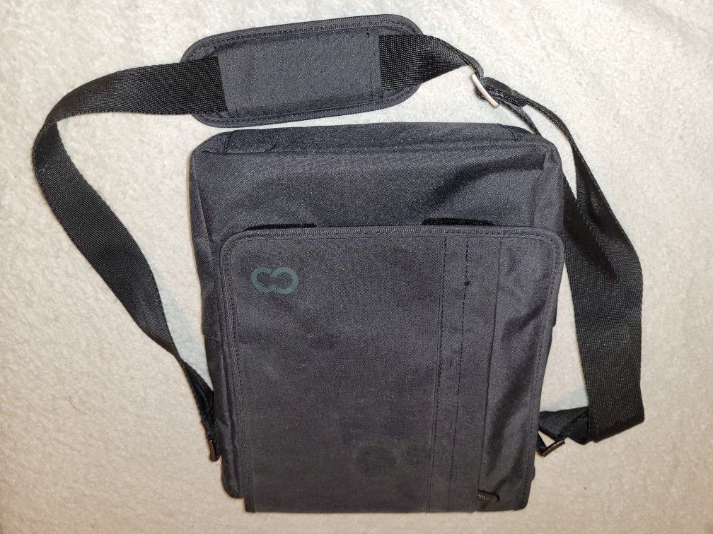 Casecrown Laptop Bag
