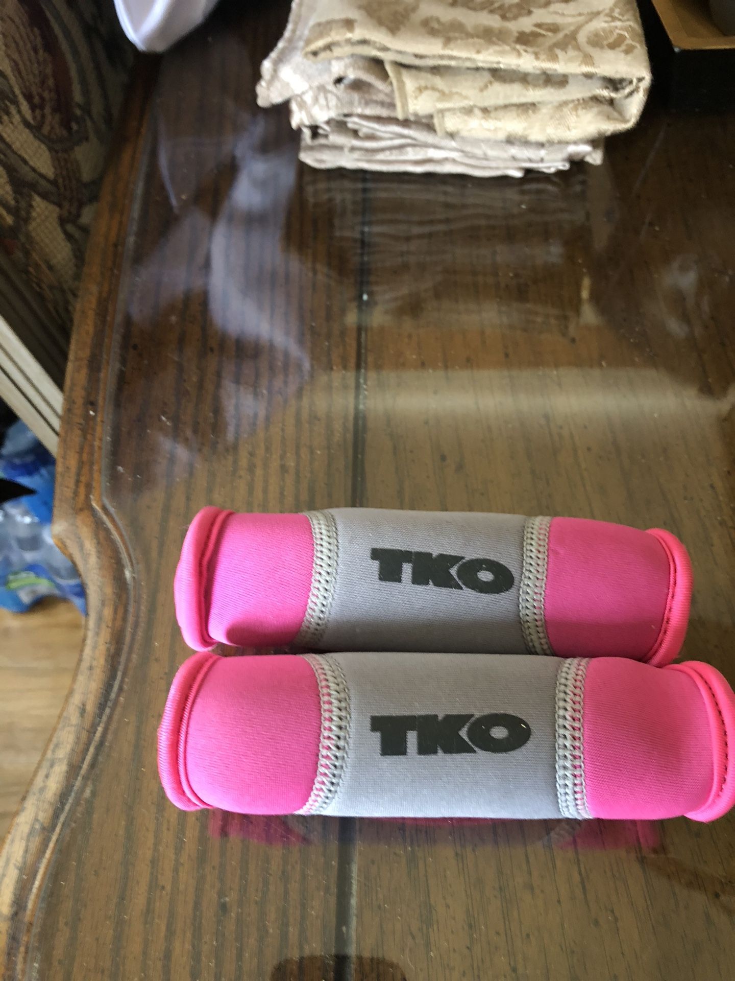 Set Of Two Hand Weights 1 Pound Each $15