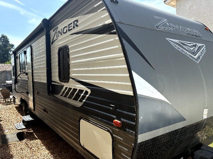 2018 Crossroads Zinger 288RR