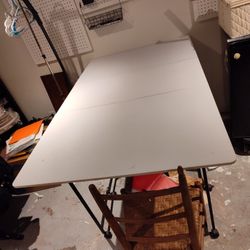 Craft Table 60x36x35h