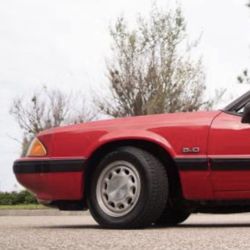 1979-93 MUSTANG 10-HOLE WHEEL & TIRE 15X7