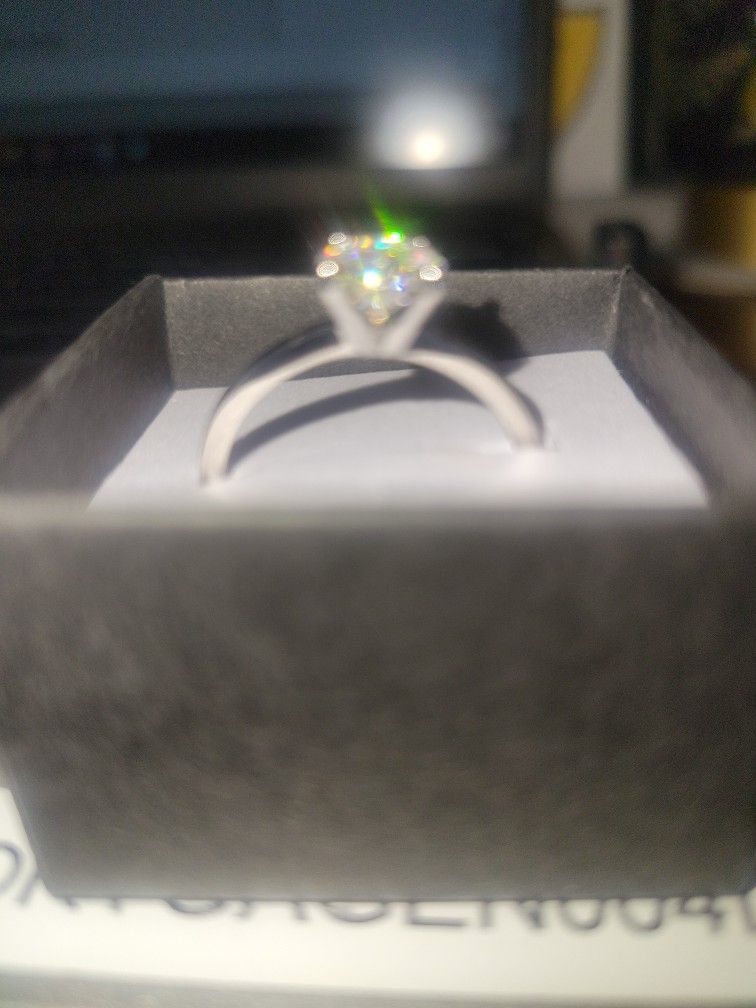 1 Ctw 4 Prong Moissanite S925 Ring