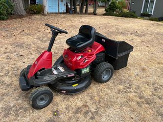 Riding lawnmower