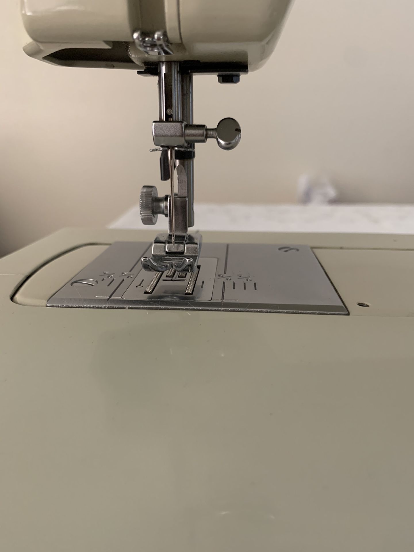 Kenmore sewing machine for Sale in Sacramento, CA OfferUp