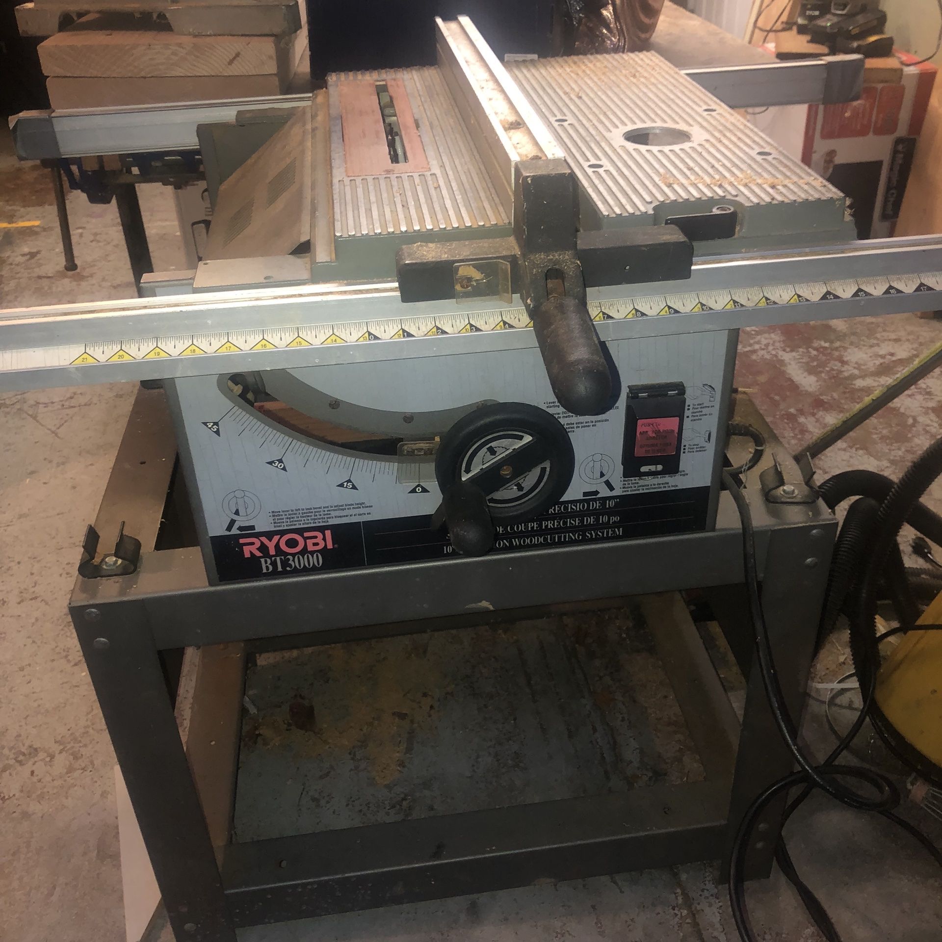 RYOBI BT3000 TABLE SAW AND TABLE atelieryuwa.ciao.jp
