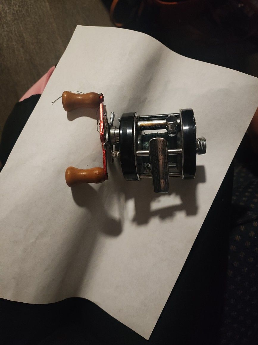 Abu Sweden Ambassador 5000c Fish Reel