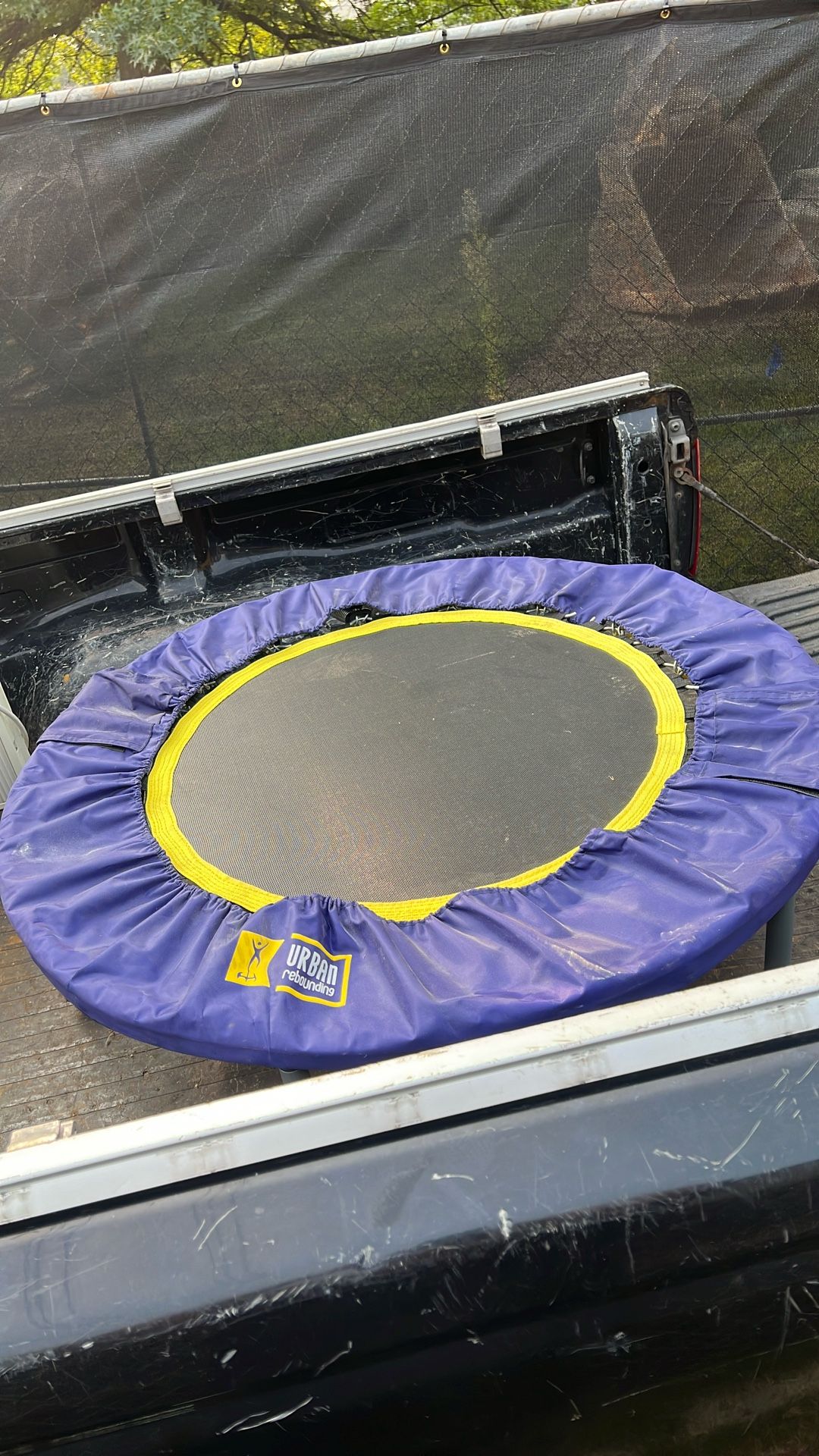Urban trampoline