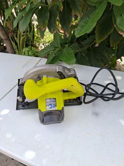 Ryobi 7 1/4 Electric Saw.