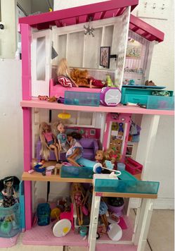 Barbie dream house