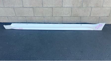 2016-2022 Toyota Prius Left driver side Rocker Molding Spoiler Oem