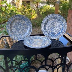 3 Vintage Blue Sponge   7.5” Salad Plates