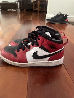 Jordan 1 Red and White Size 3