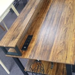 Beautiful Desk Available 